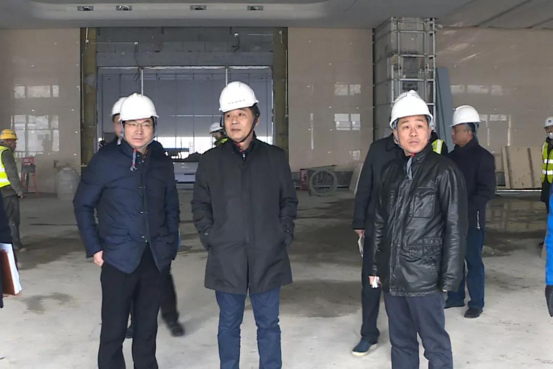 彭浩到武漢體育中心現場辦公 檢查推進軍運會場館建設和環境提升工作(圖4)