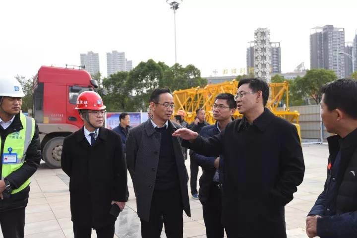 胡亞波現場調研推進軍運會改造項目建設(圖2)