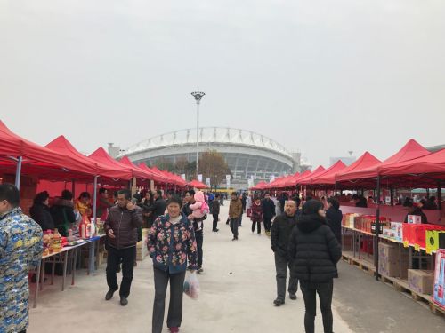 省優質農產品產銷會在武漢體育中心舉辦(圖1)